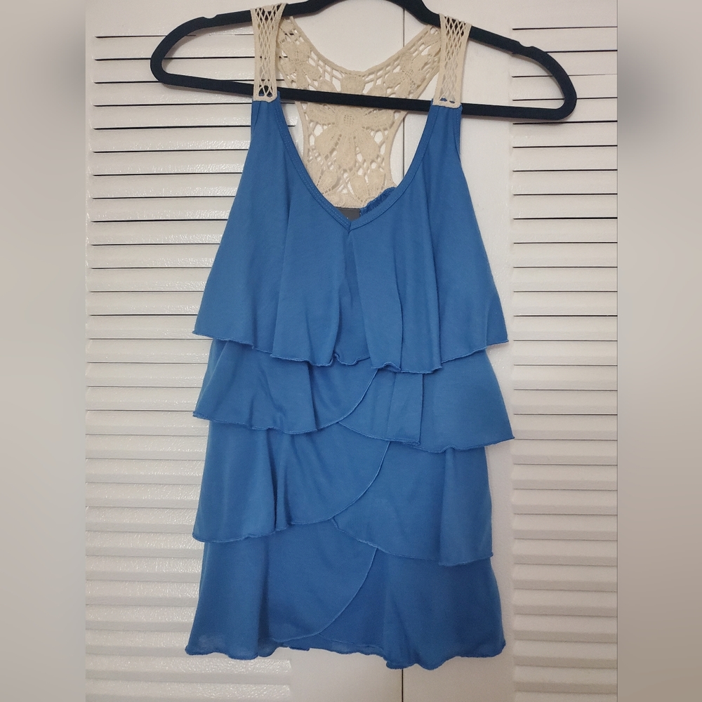 Dots blue ruffle top 🦋